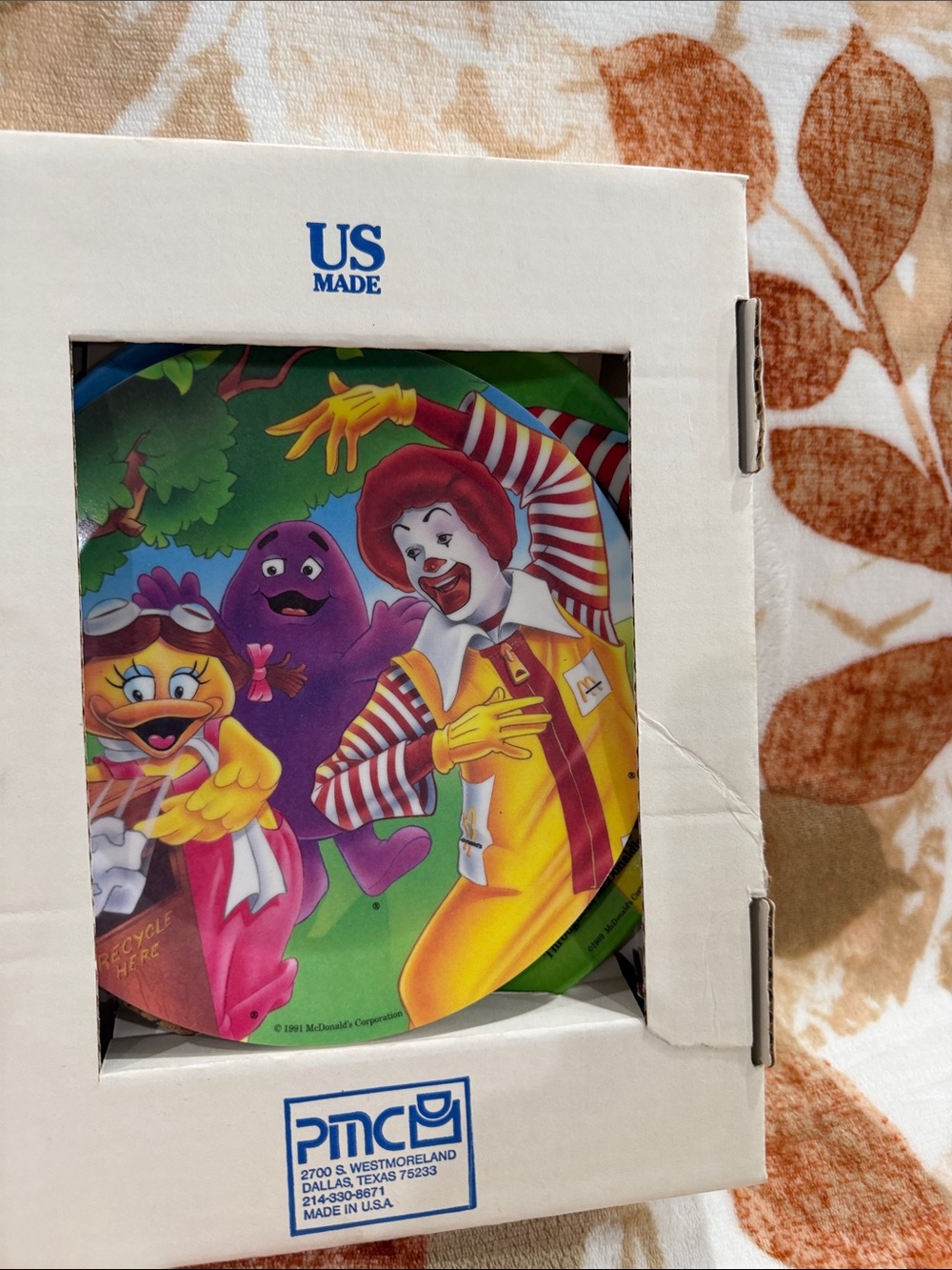Vintage Ronald McDonald Collector Plate in Bright Multi-Color - Picture 2 of 3
